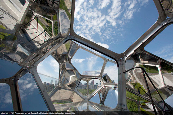 Tomas Saraceno